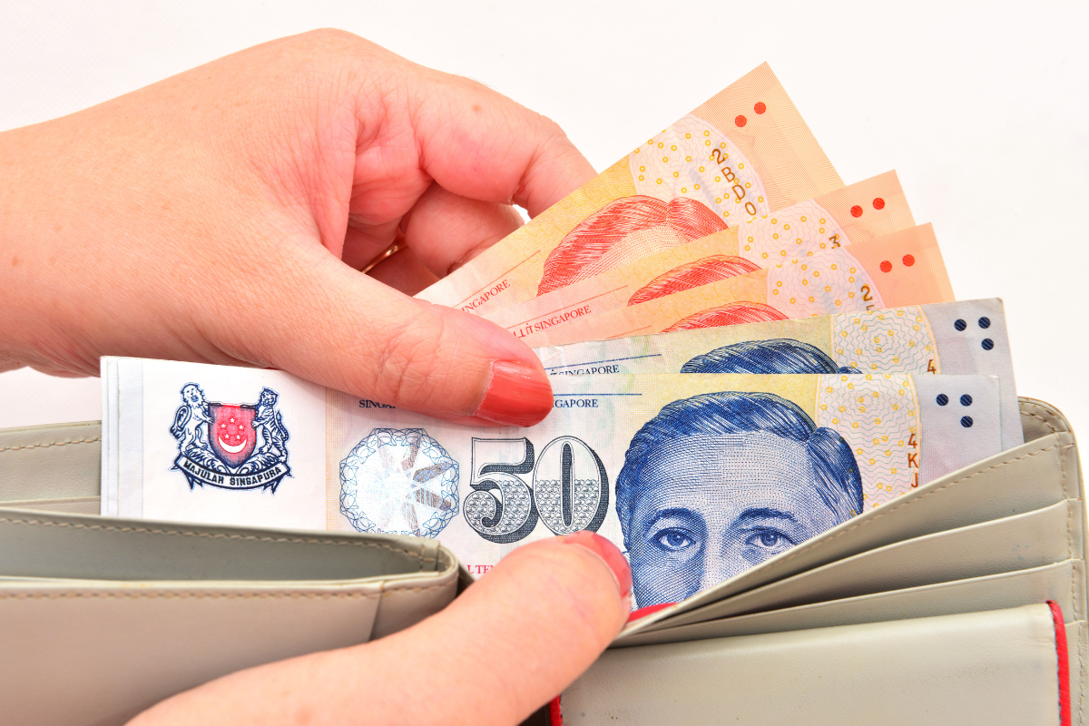 Same-Day Cash Disbursement: Benefits of Quick Licensed Money Lenders in Singapore